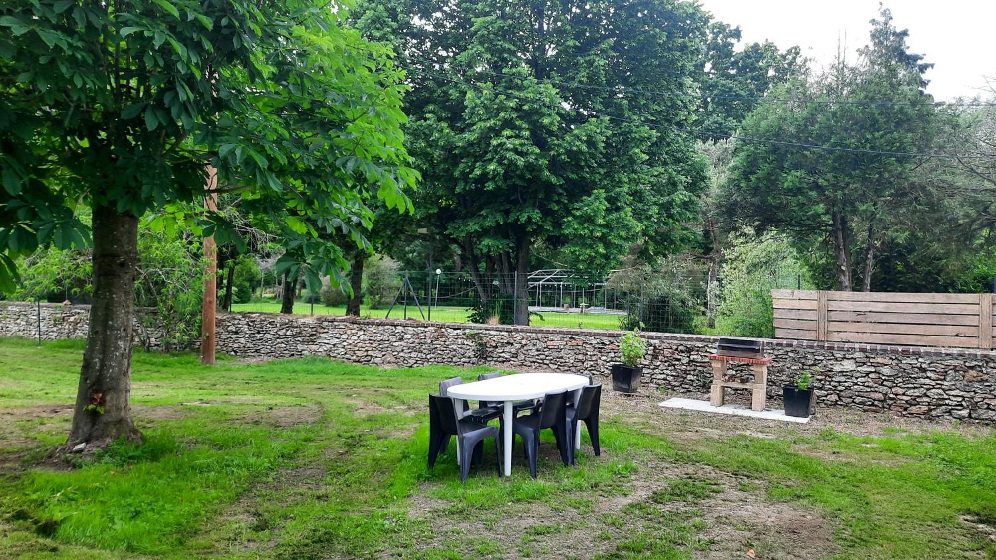 Gite Du Chateau De Chambonnieres Le Plessis-Feu-Aussoux エクステリア 写真